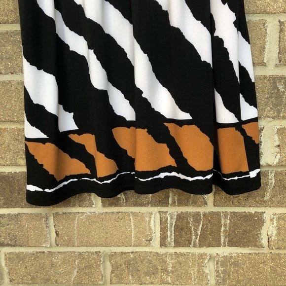 Kenneth Cole | Sleeveless Dress - Picture 4 of 8